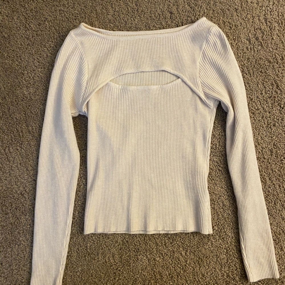 Cute detailed long sleeve